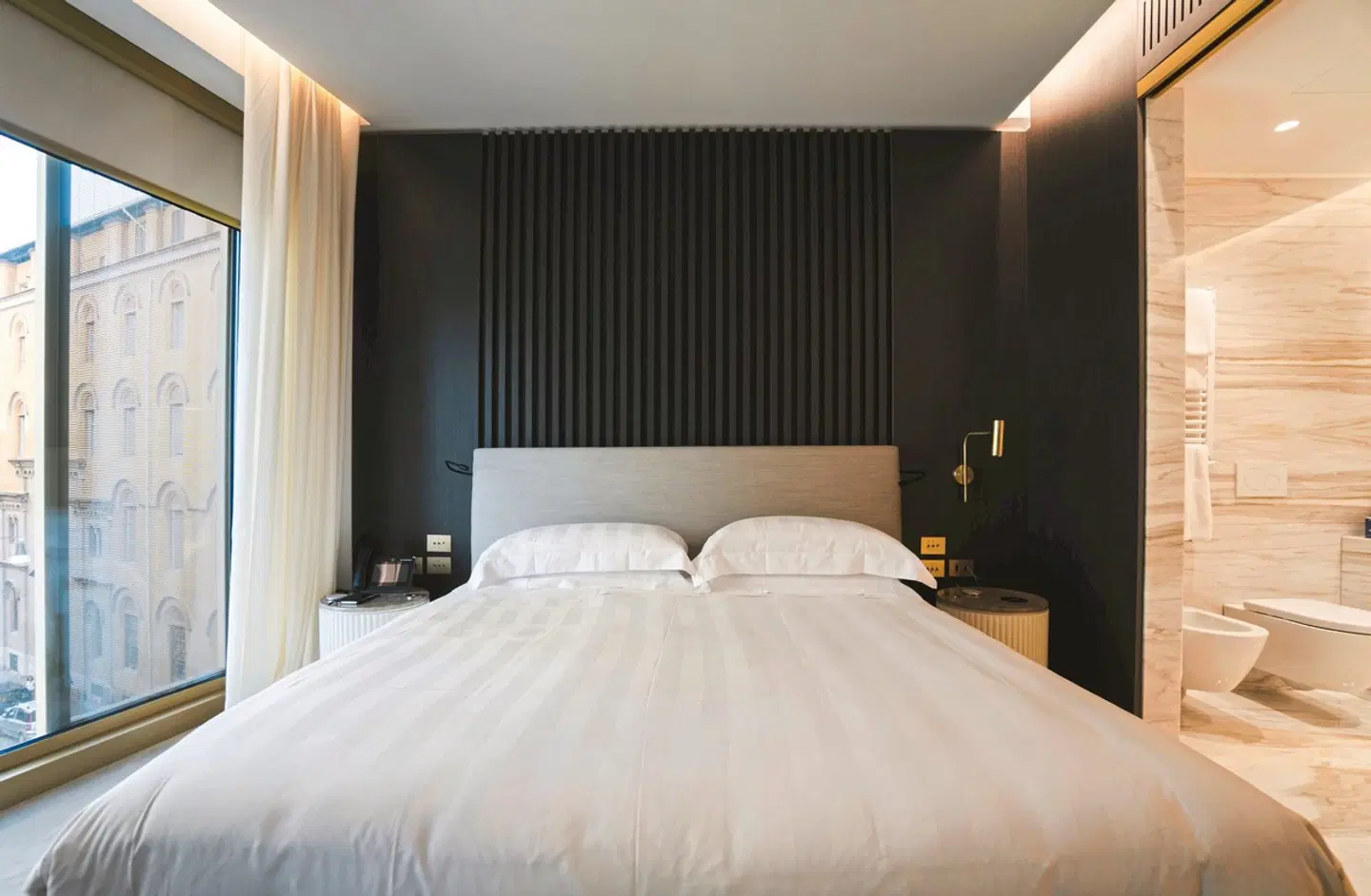 The First Roma Musica ROOM_EXAMPLE