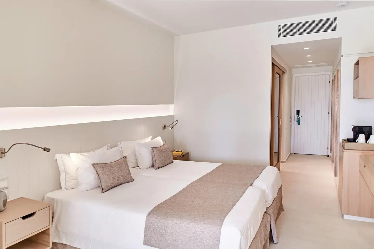 Neptune Luxury Resort ROOM_EXAMPLE