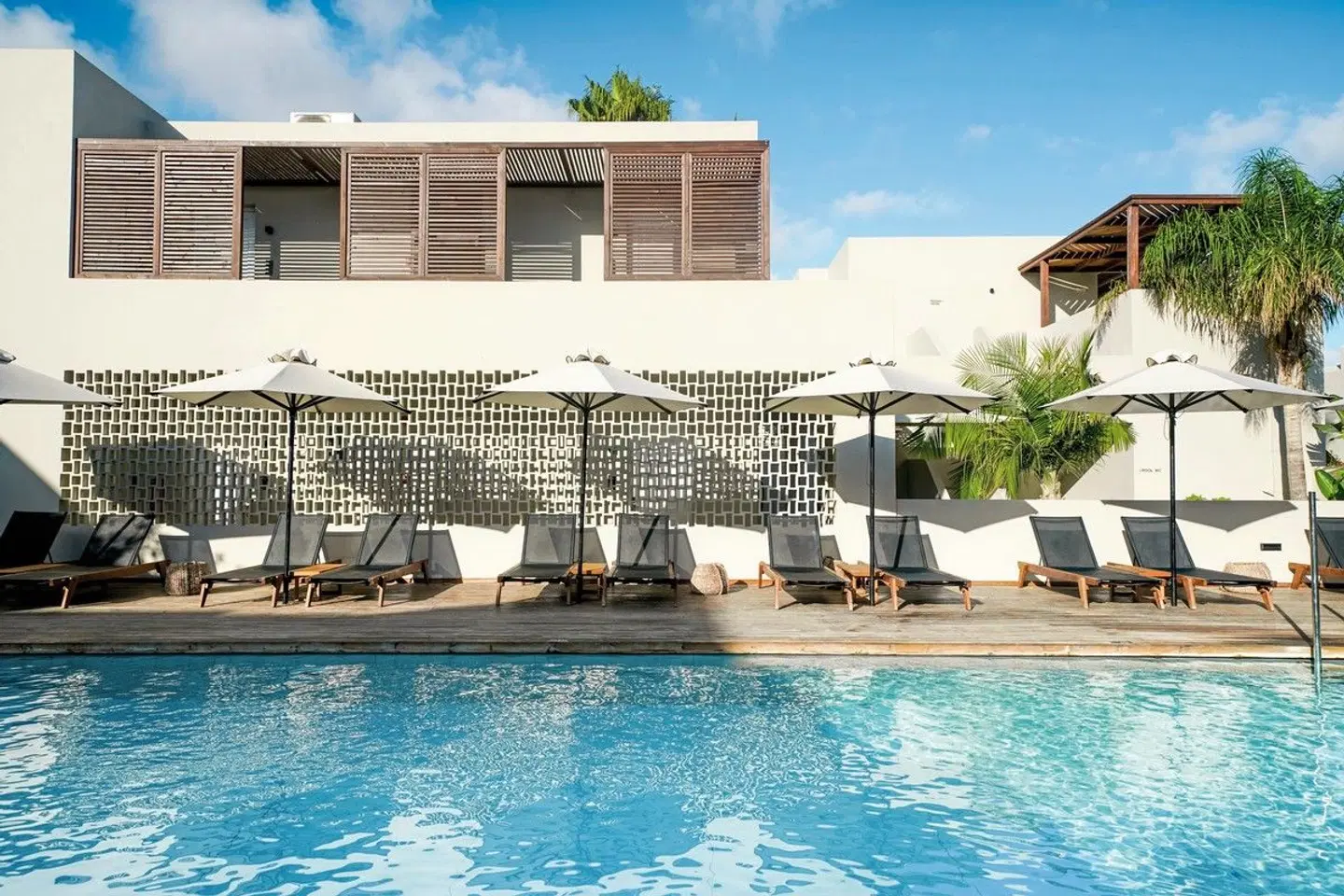 Sentido More Meni Residence & Suites EXTERIOR