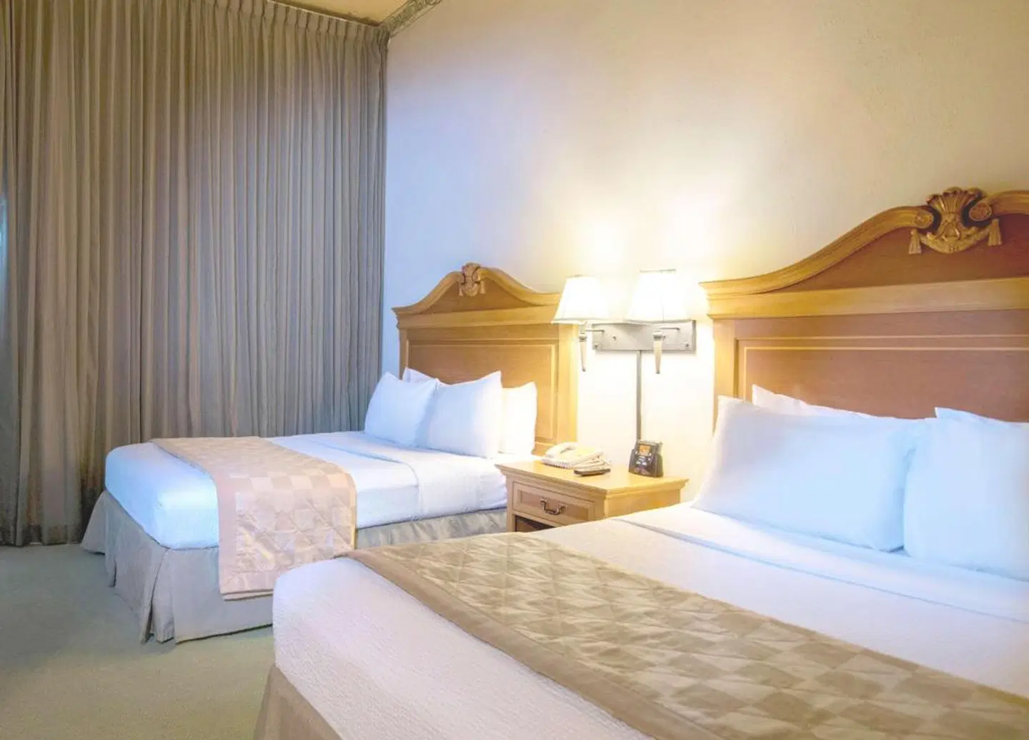 Hodelpa Garden Suites Golf & Convention Center ROOM_EXAMPLE