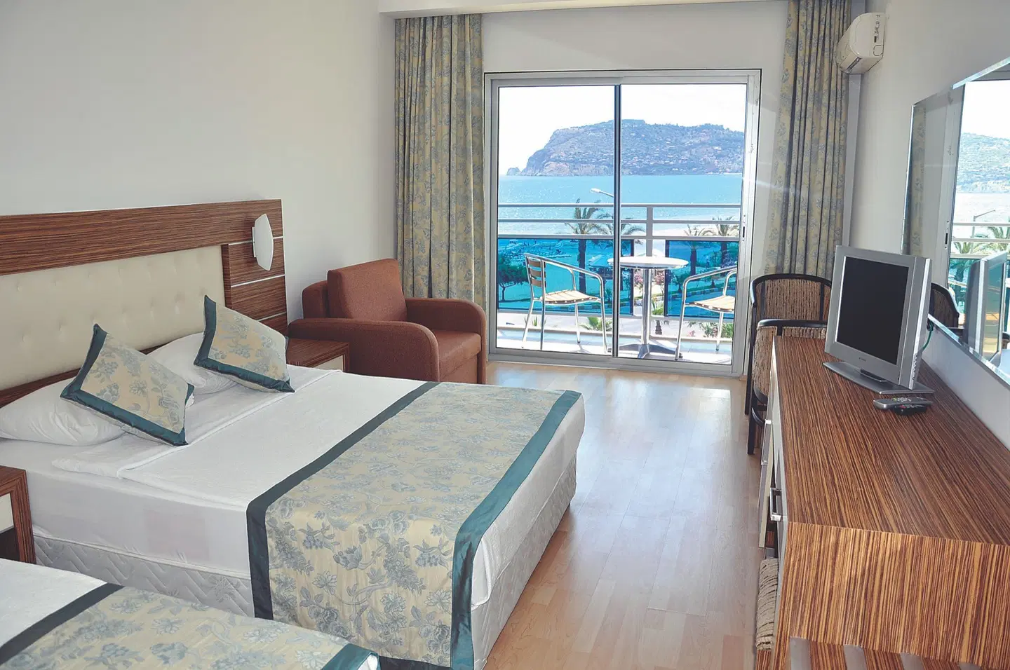 Blue Diamond Alya ROOM_EXAMPLE