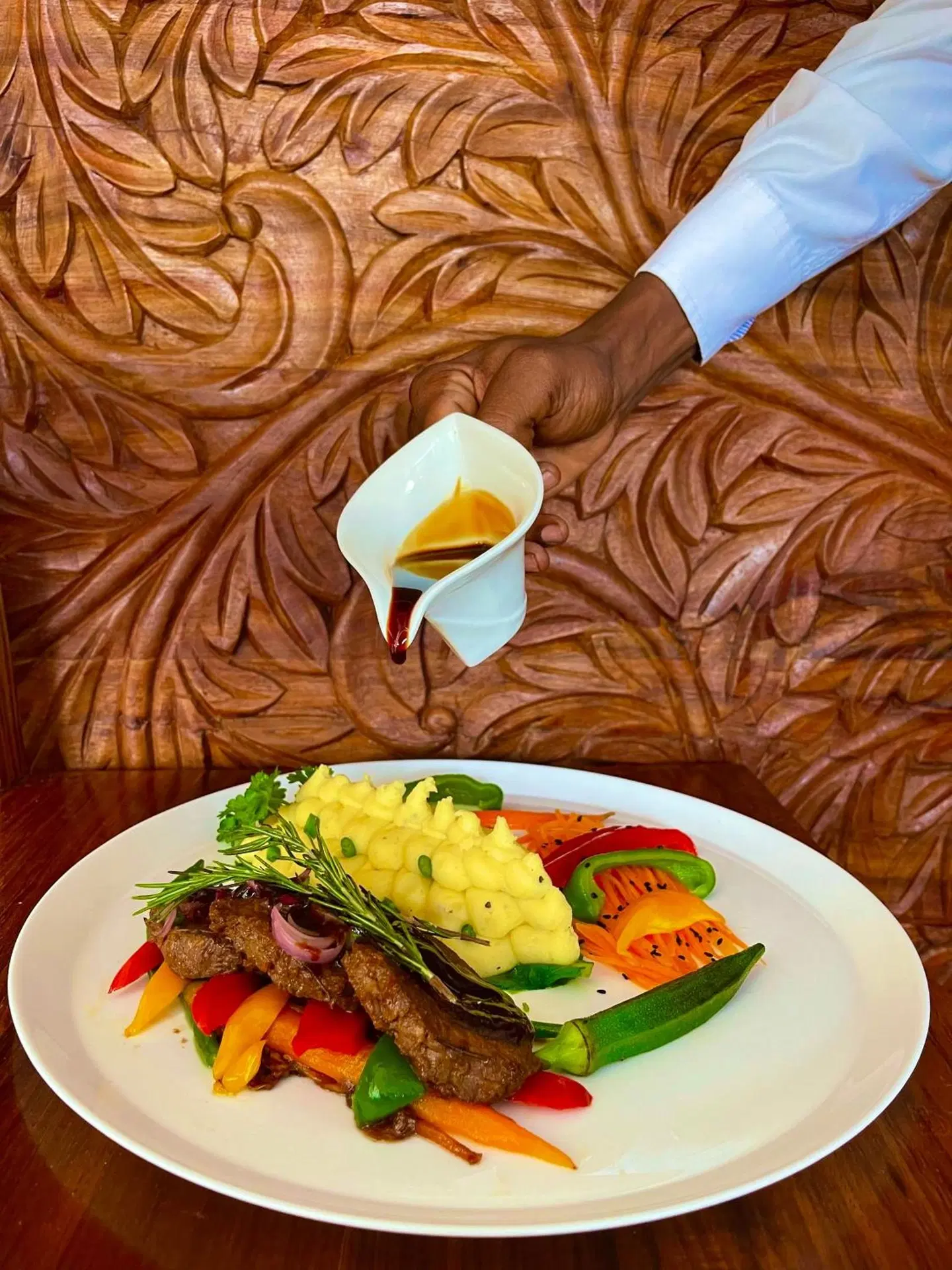 Karibu Beach Resort Restaurant