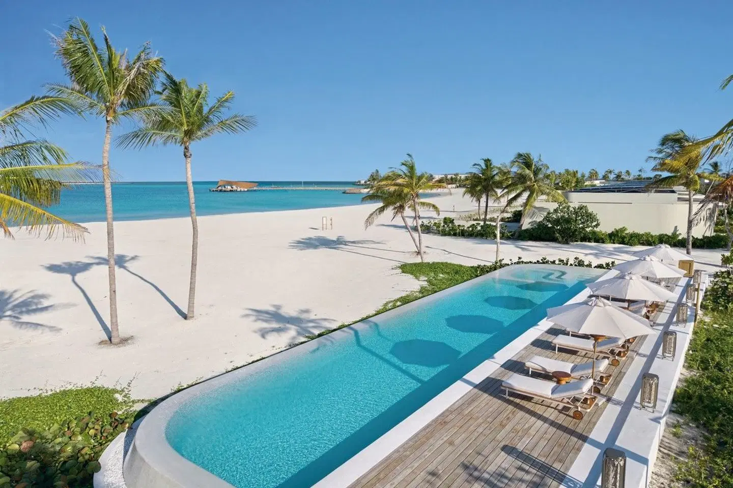 Centara Grand Lagoon Maldives OUTDOOR_POOL