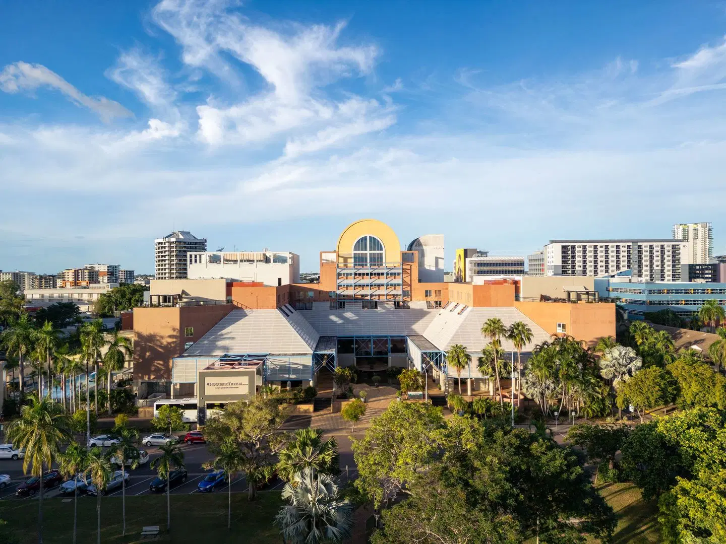 DoubleTree by Hilton Hotel Esplanade Darwin EXTERIOR