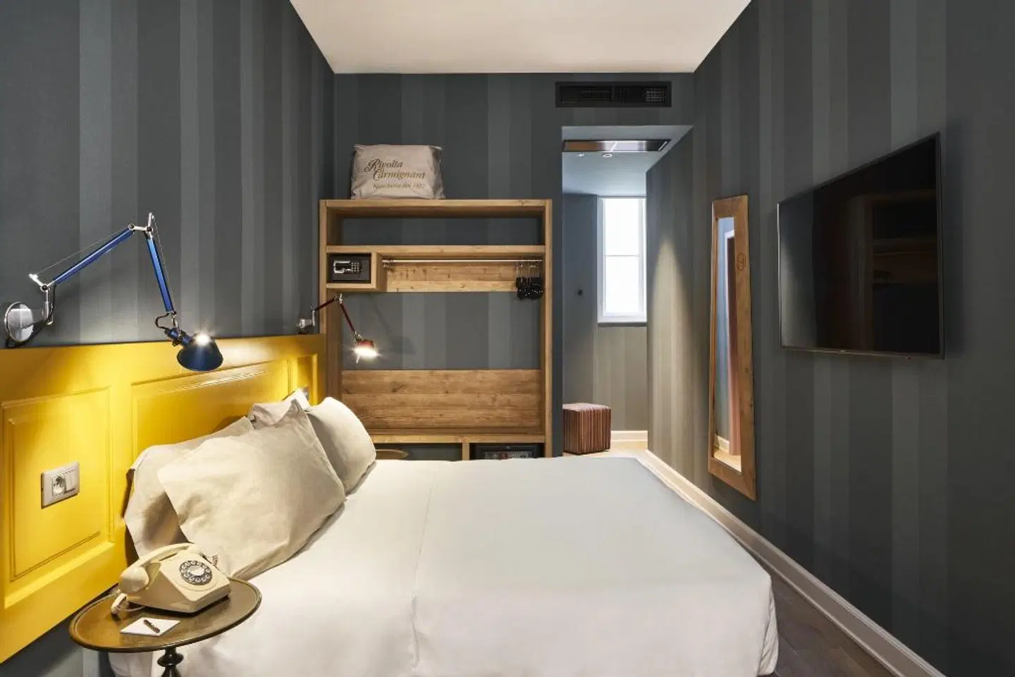 The Modernist Hotel ROOM_EXAMPLE