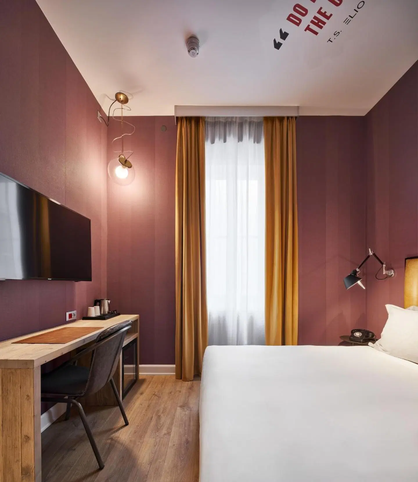 The Modernist Hotel ROOM_EXAMPLE