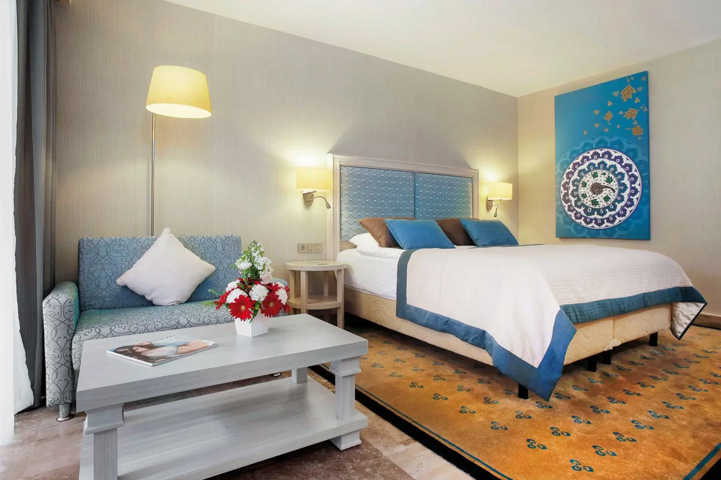 Marti Myra ROOM_EXAMPLE