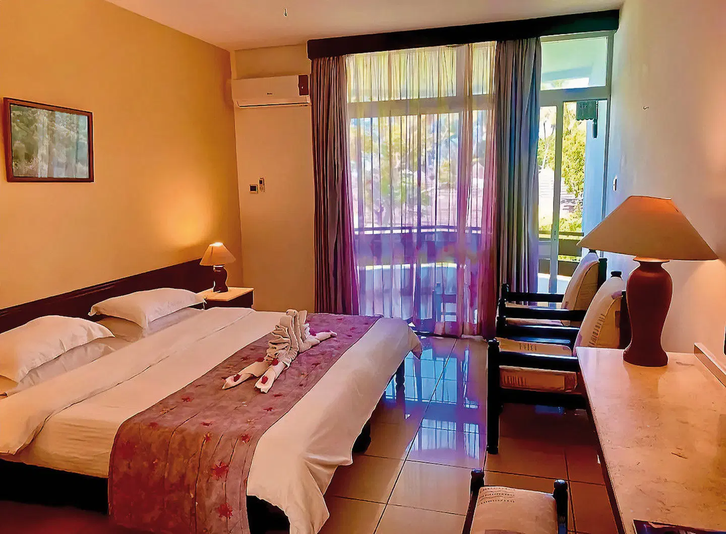 Kenya Bay Beach ROOM_EXAMPLE