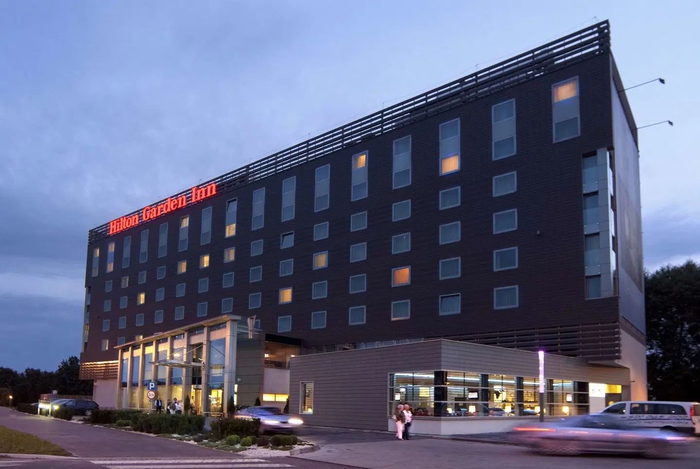 Hilton Garden Inn Krakow EXTERIOR