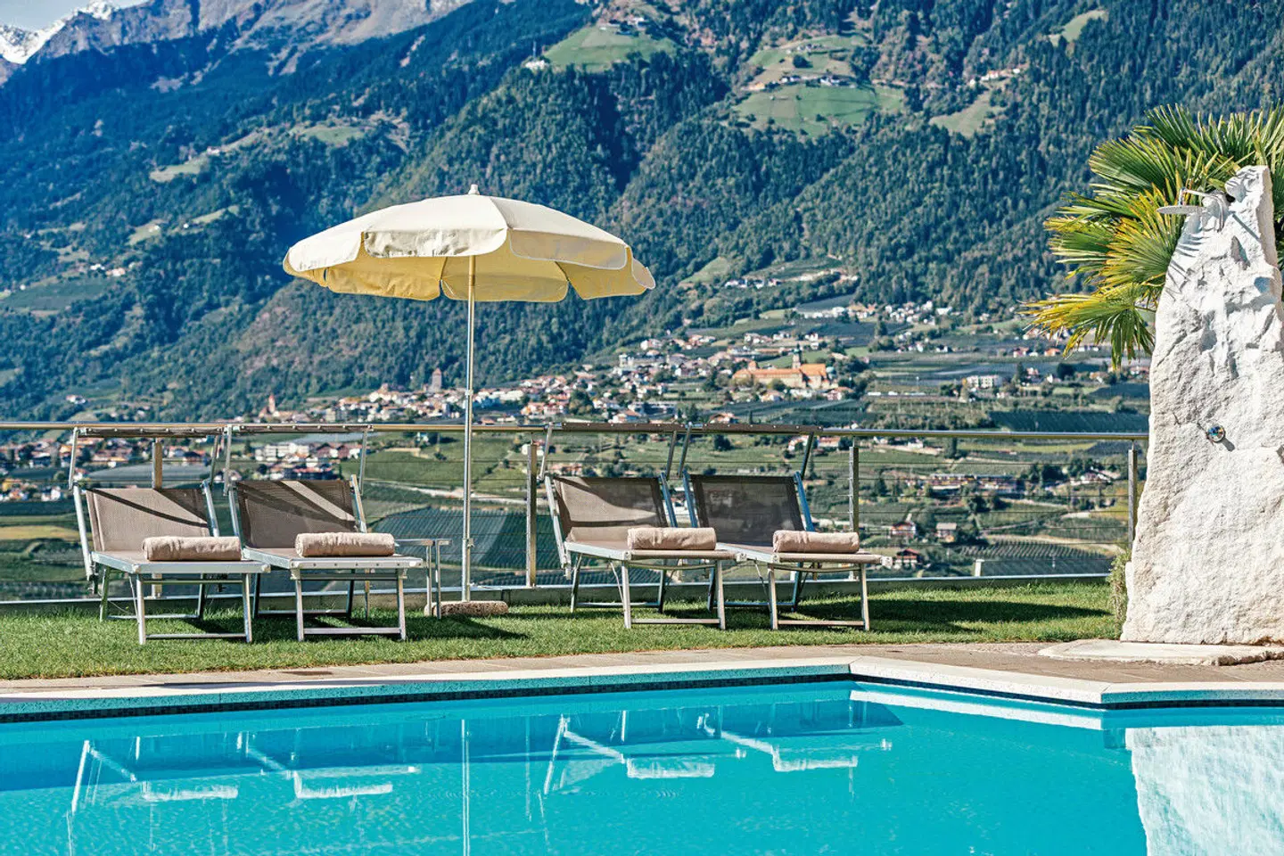 Astor Hotel OUTDOOR_POOL