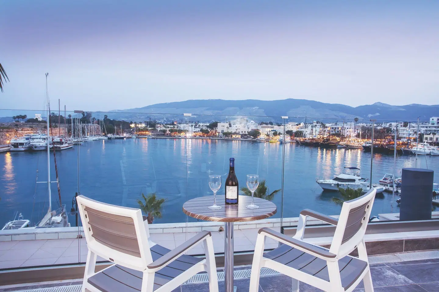 Kosta Palace Terrasse