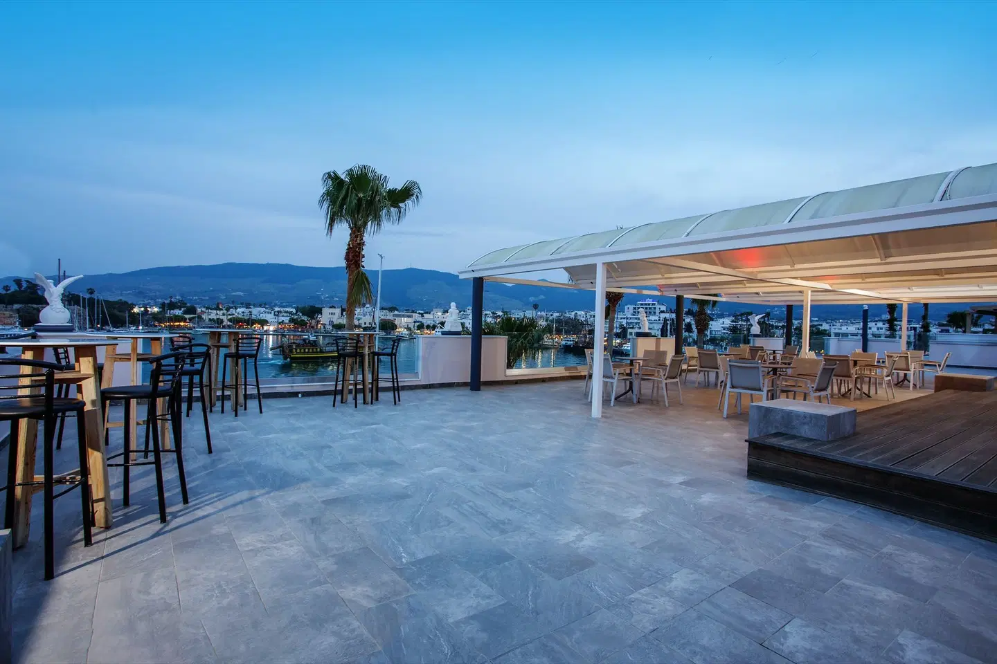 Kosta Palace Terrasse