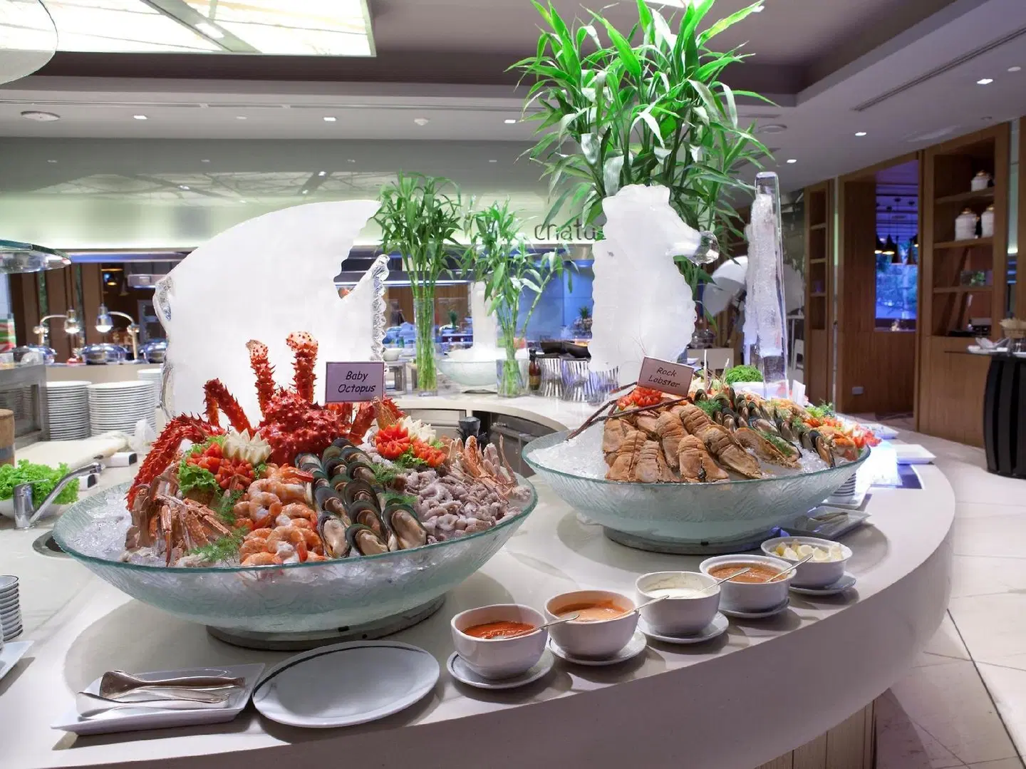 Centara Grand at Central Plaza Ladprao Bangkok Restaurant