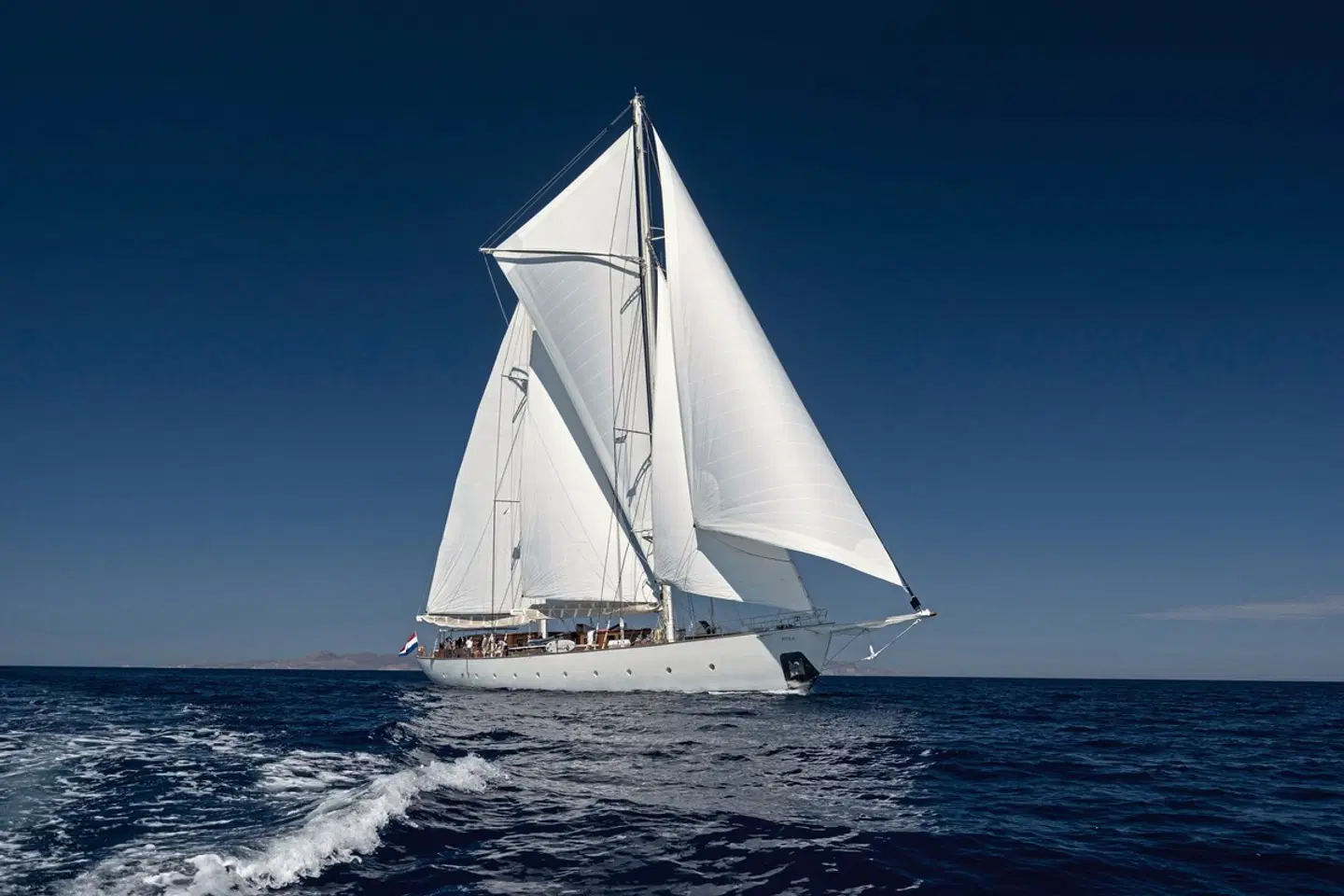 RHEA - Segelabenteuer von Martinique nach Antigua EXTERIOR