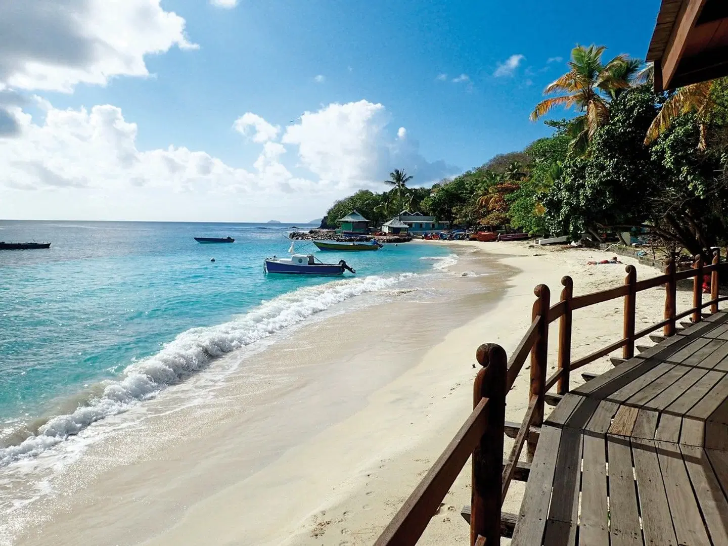 RHEA - Segelabenteuer von Martinique nach Antigua Strand