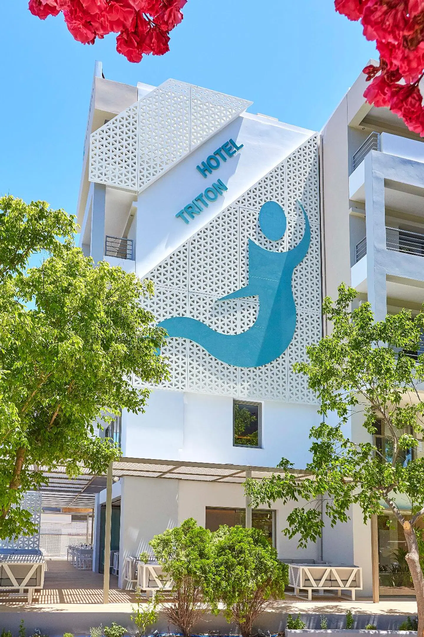 Triton Hotel EXTERIOR