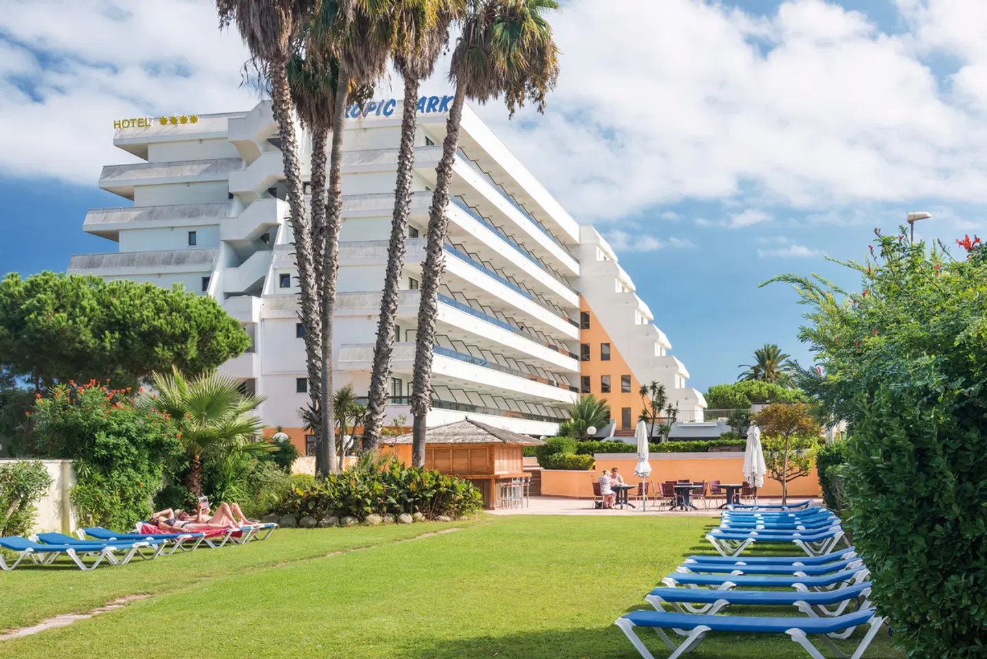 Tropic Park EXTERIOR