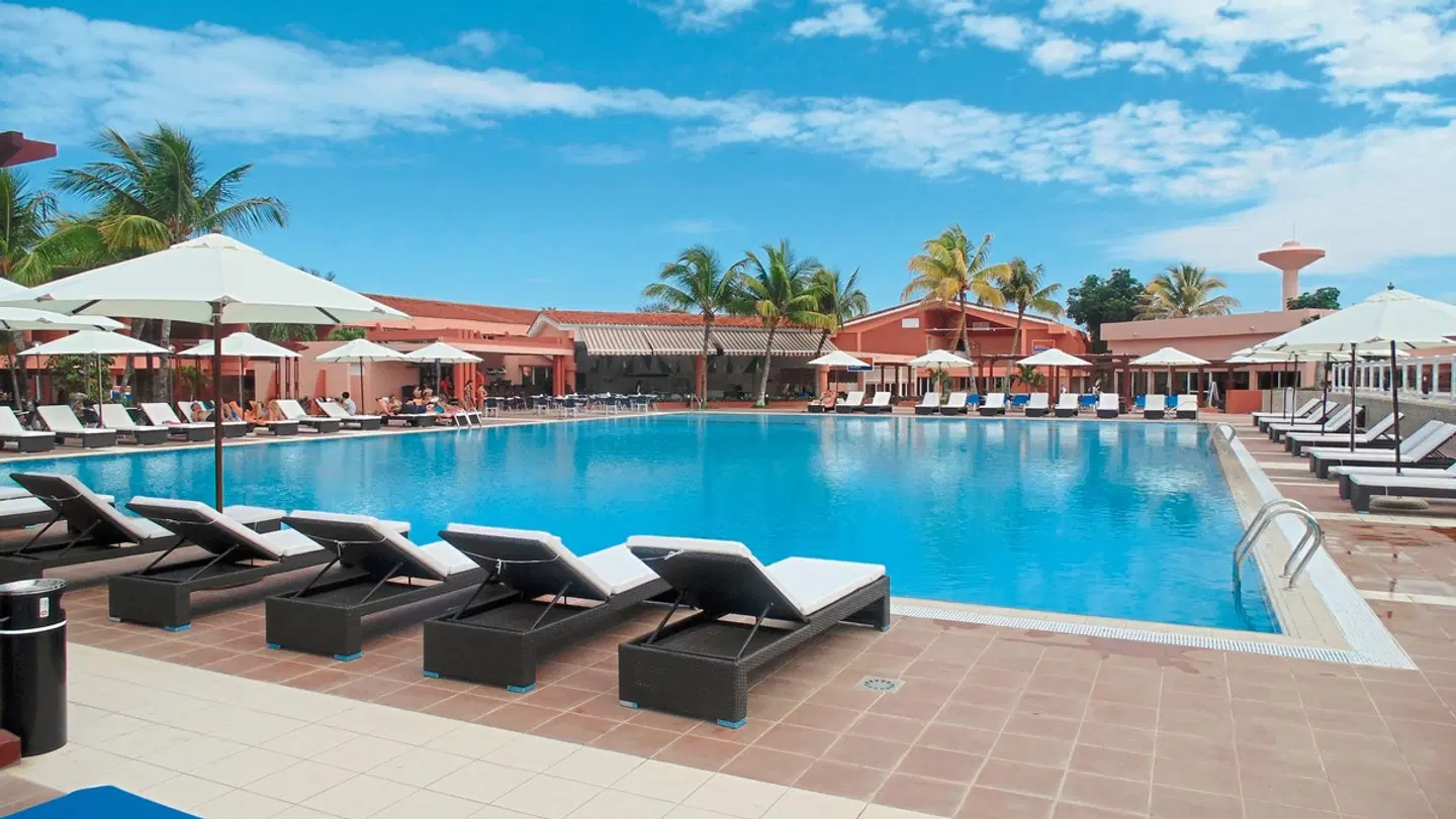 Blau Arenal Habana Beach OUTDOOR_POOL