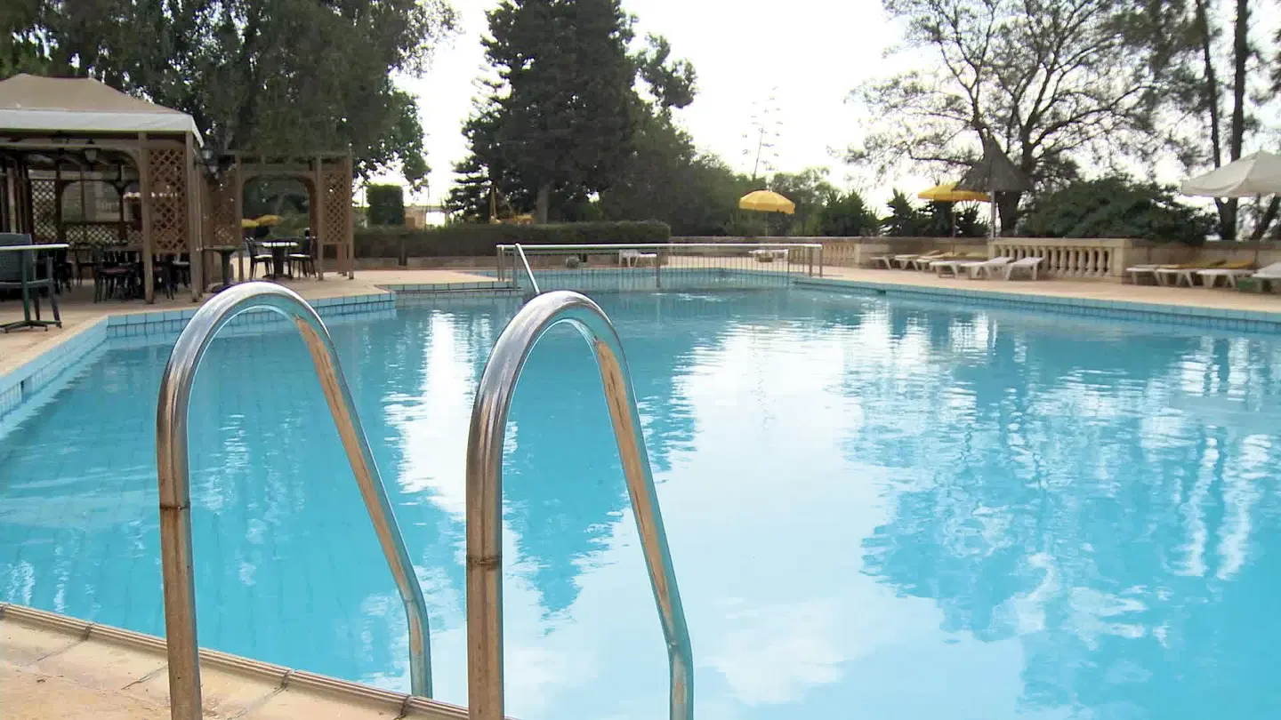 Urban Valley Resort & Spa OUTDOOR_POOL