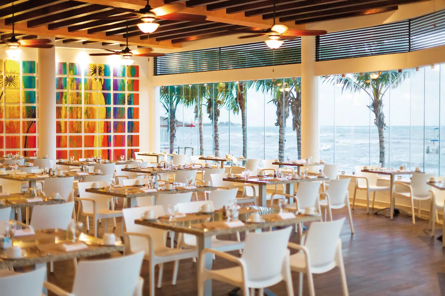 The Reef Coco Beach RESTAURANT