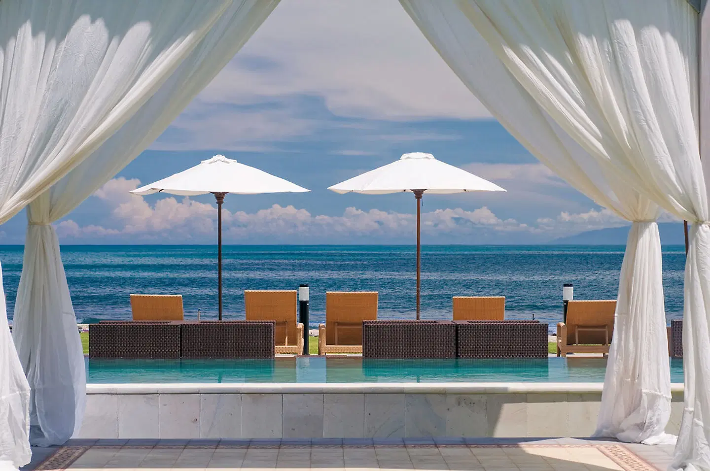 Bali Garden Beach Resort TERRACE