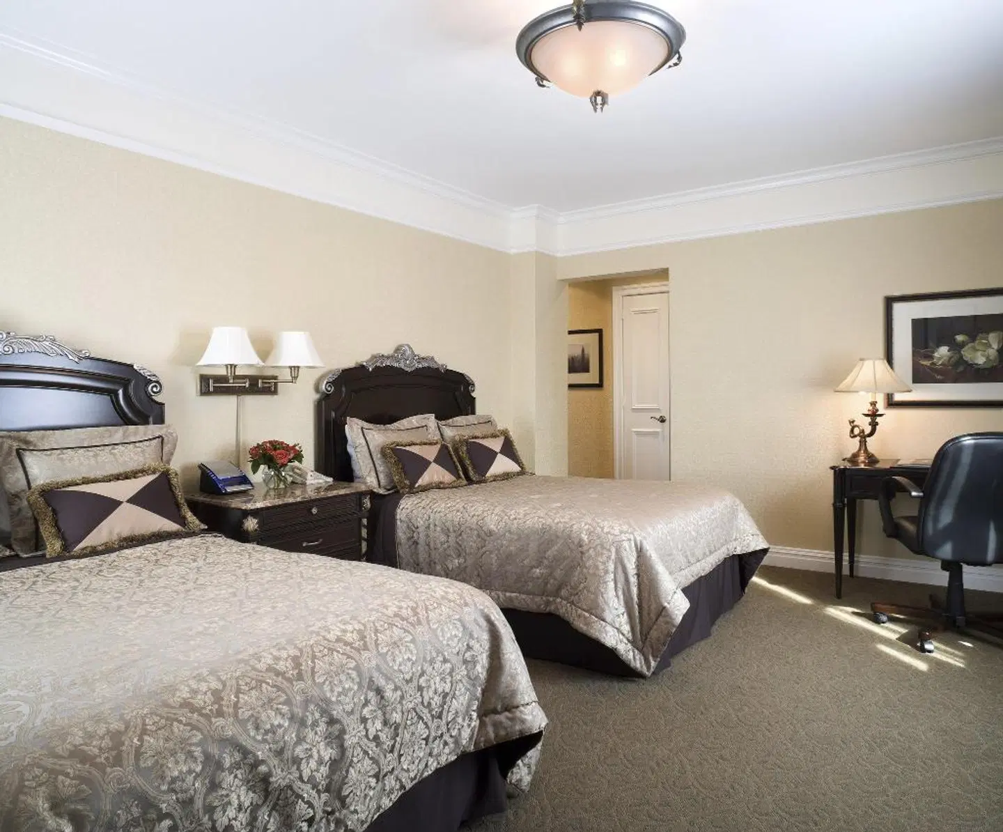 The Lucerne ROOM_EXAMPLE