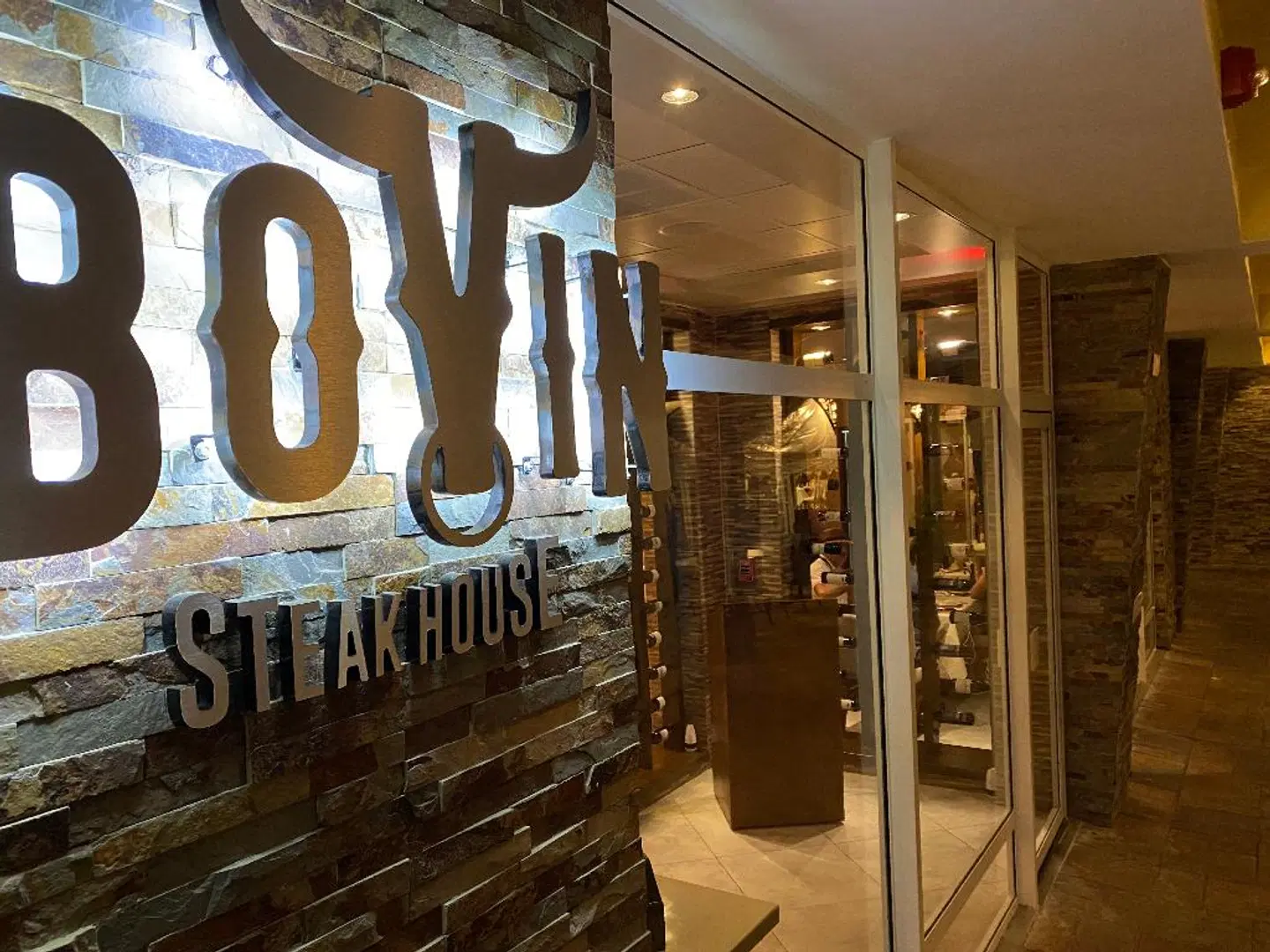 Simpson Bay Resort & Marina Bar