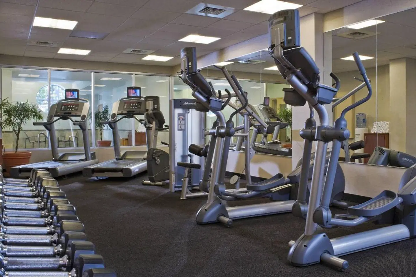 Courtyard by Marriott Burlington Harbor SPORTS_AND_LEISURE