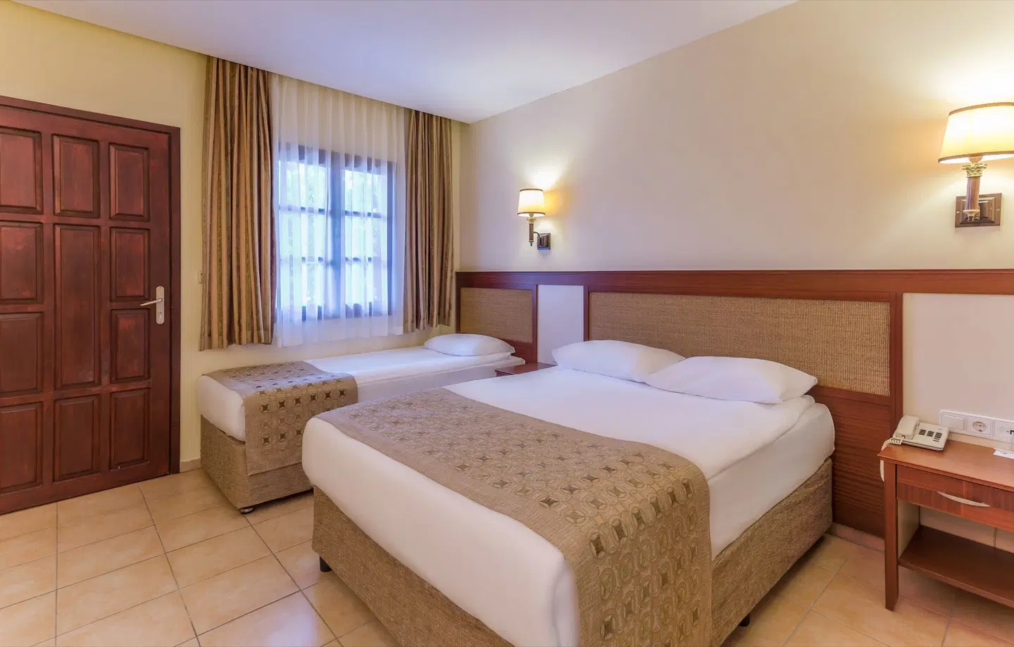 Özlem Garden ROOM_EXAMPLE