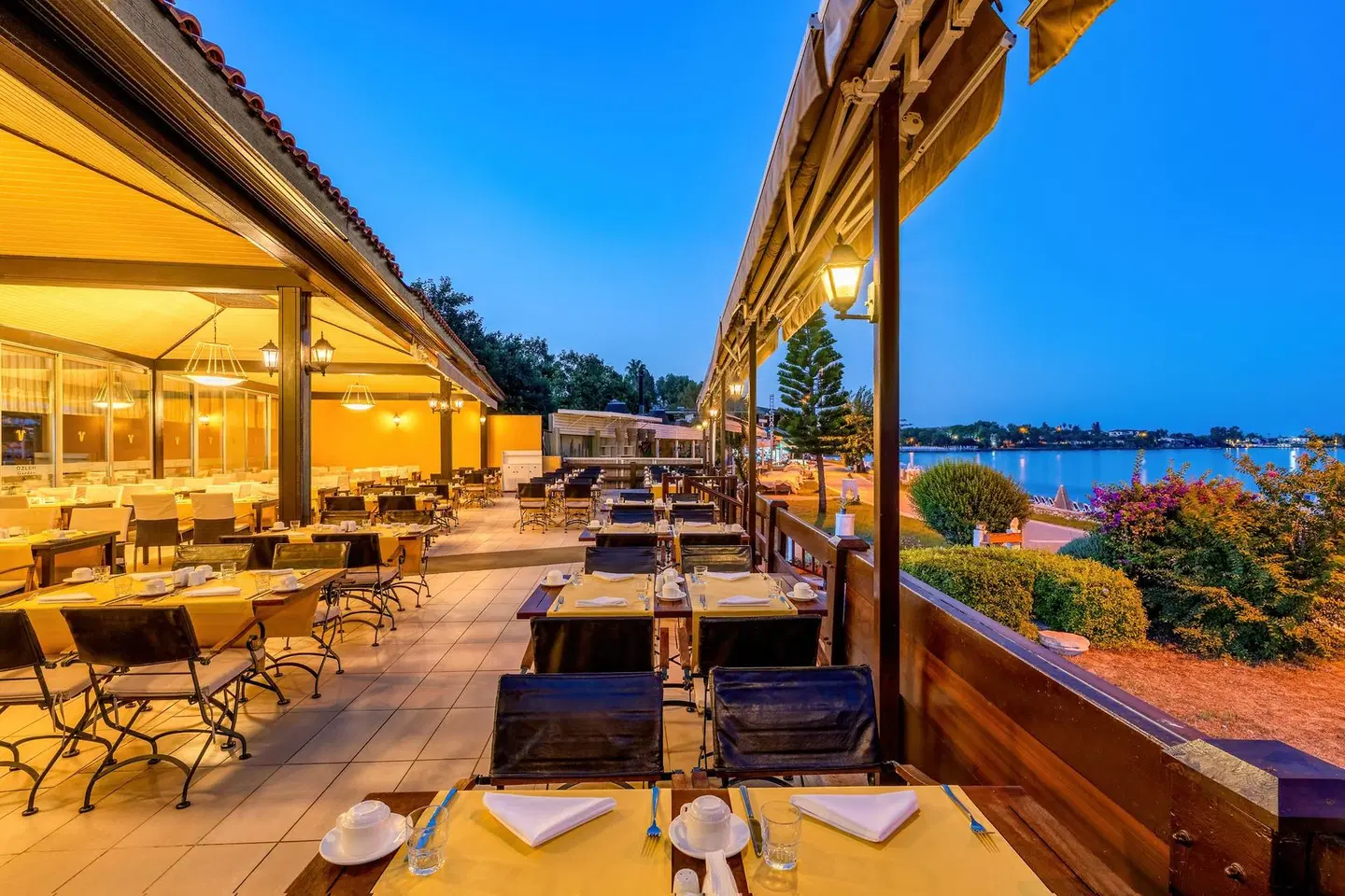 Özlem Garden Hotel TERRACE