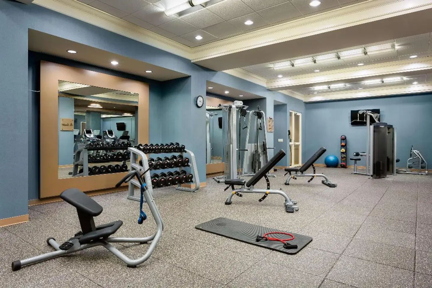 Hilton New York Times Square SPORTS_AND_LEISURE