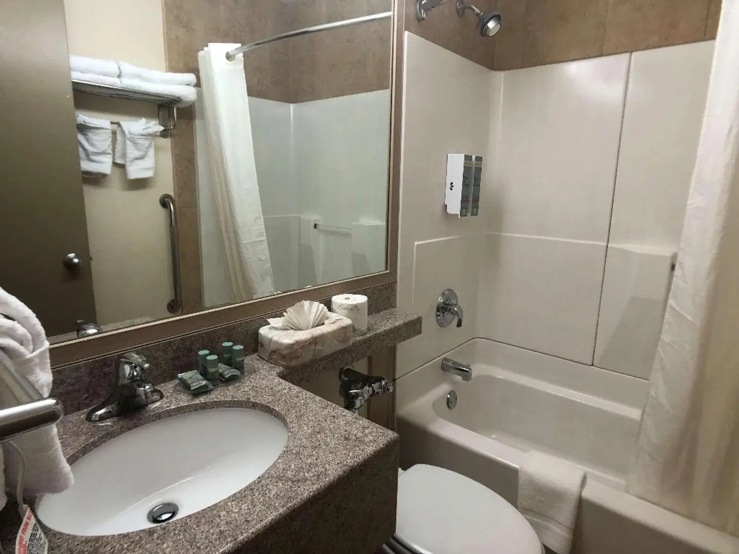 Best Western Jamaica Inn Badezimmer