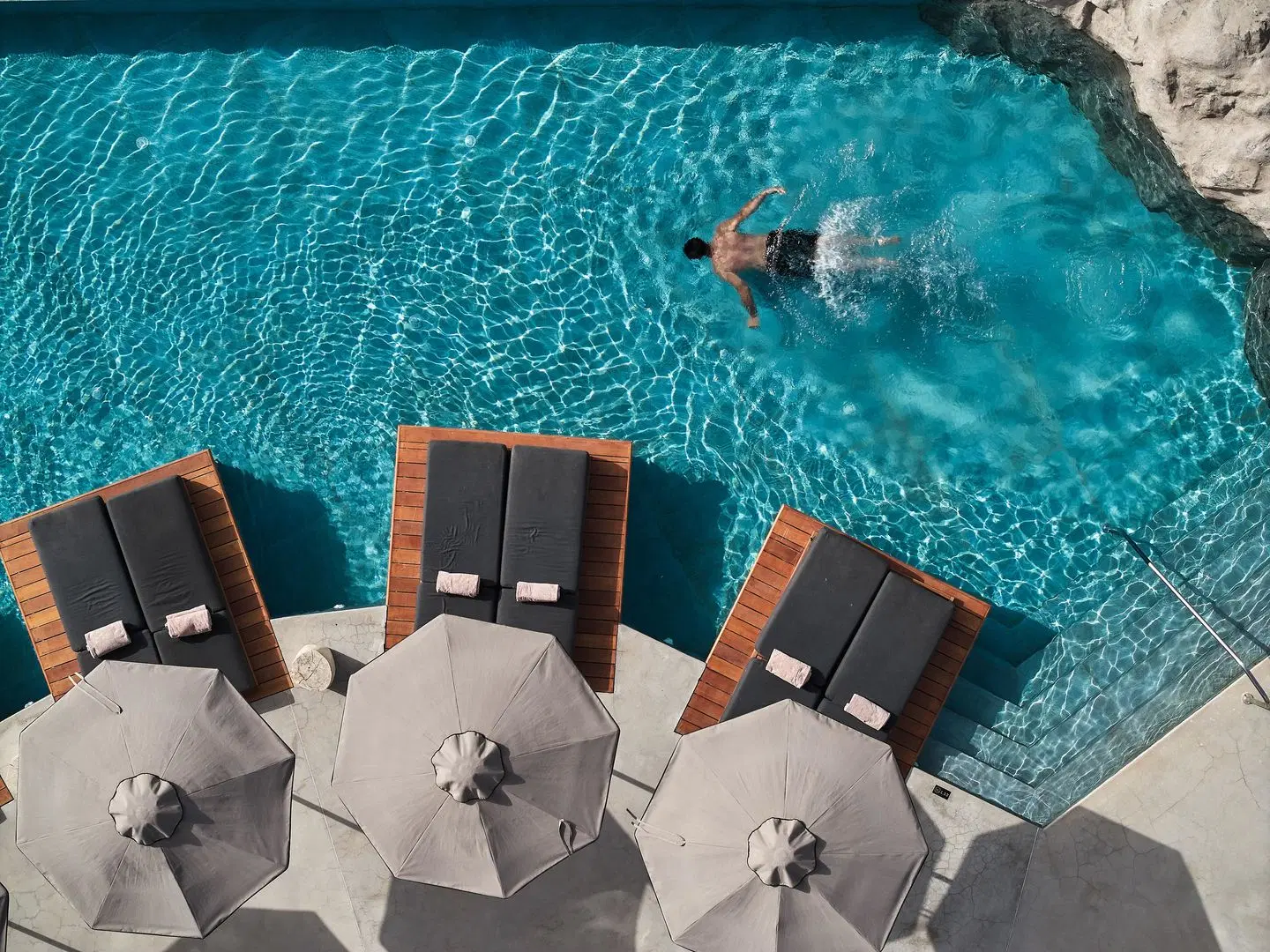 Magma Resort Santorini OUTDOOR_POOL
