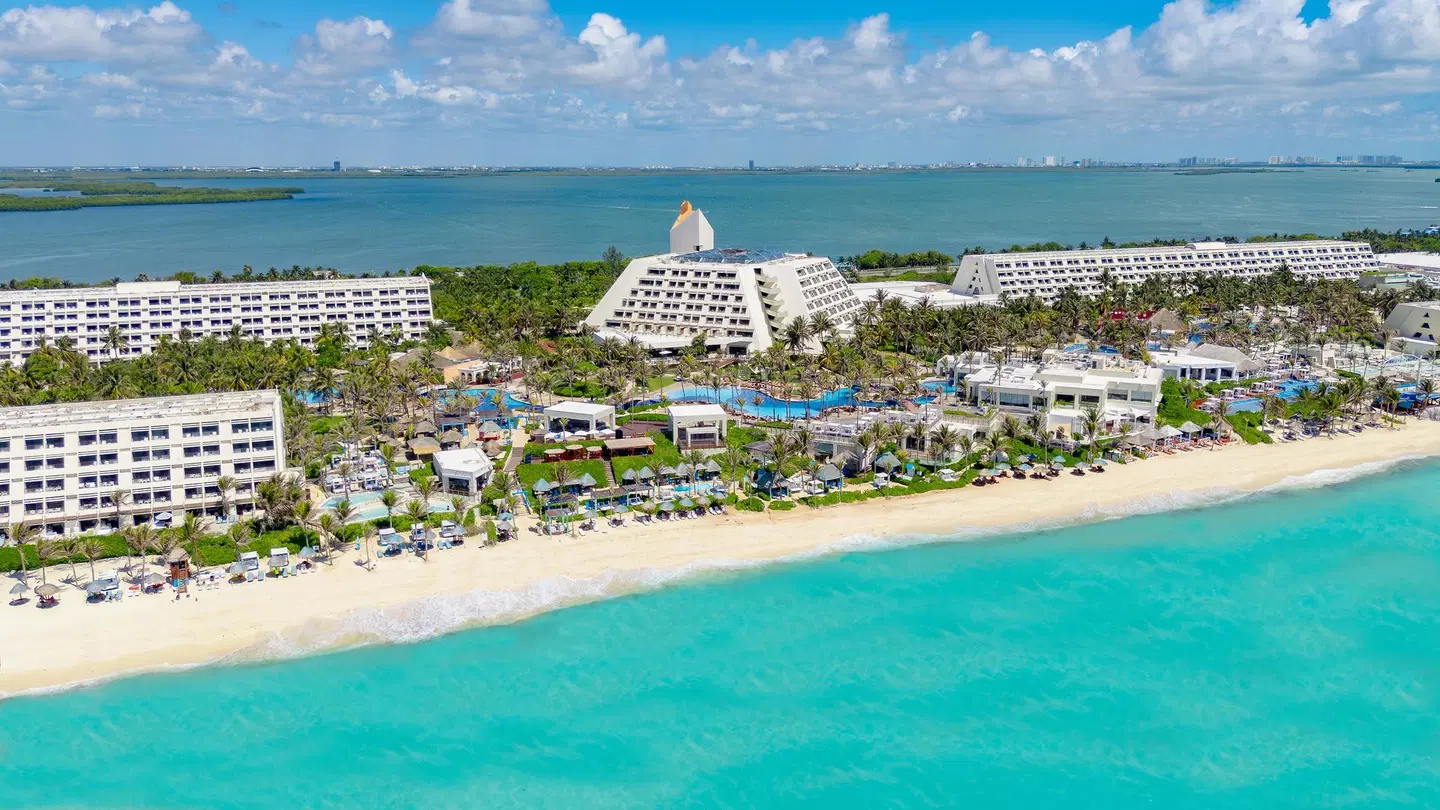 Grand Oasis Cancún AERIAL_PHOTOGRAPH