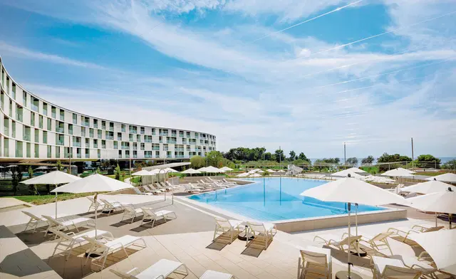 Family Hotel Amarin OUTDOOR_POOL