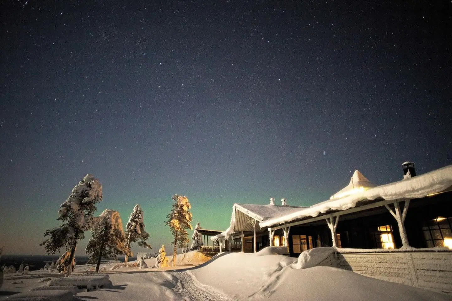 Faszinierendes Arctic Lakeland Terrasse