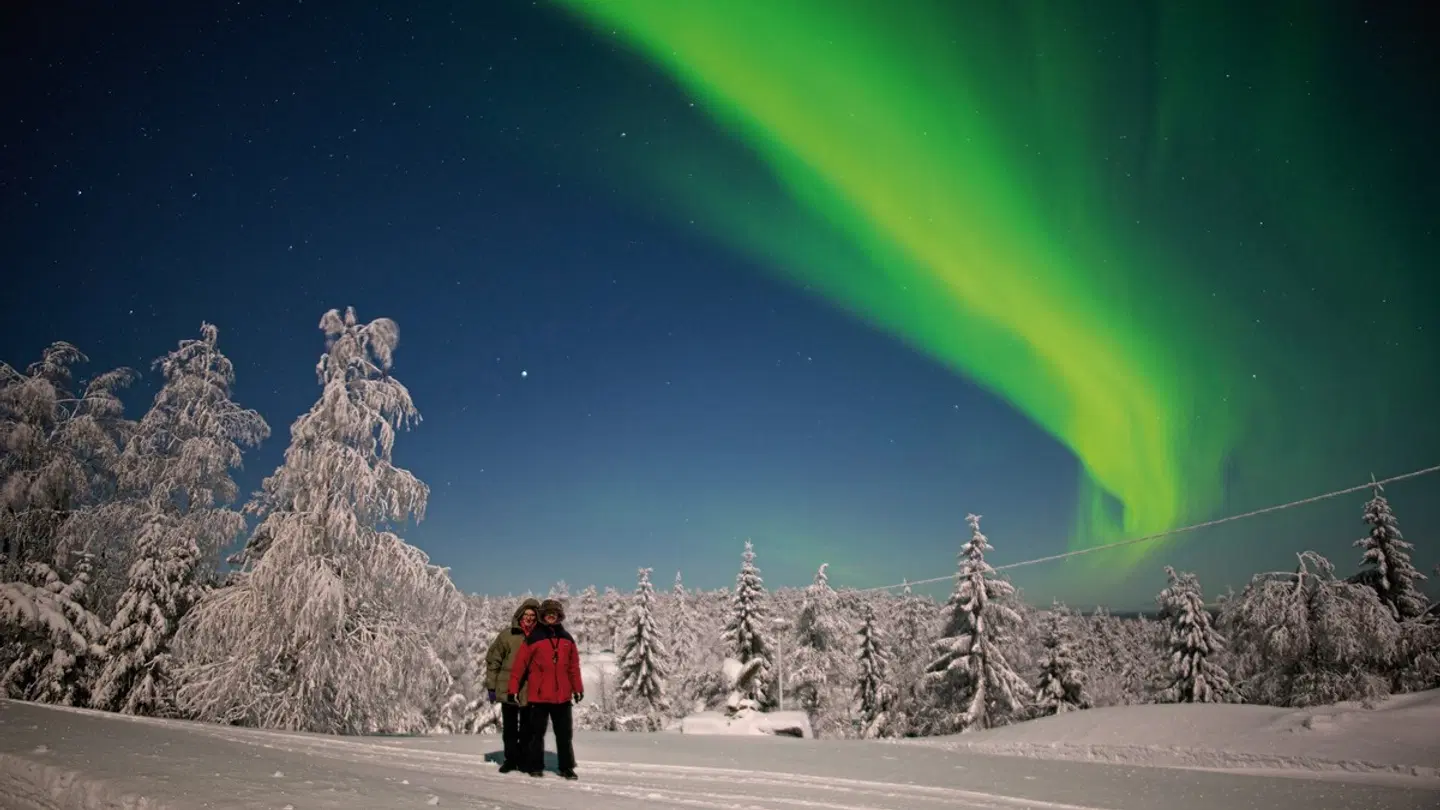 Faszinierendes Arctic Lakeland LANDSCAPE