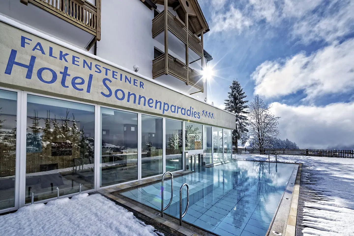 Falkensteiner Hotel & Spa Sonnenparadies OUTDOOR_POOL