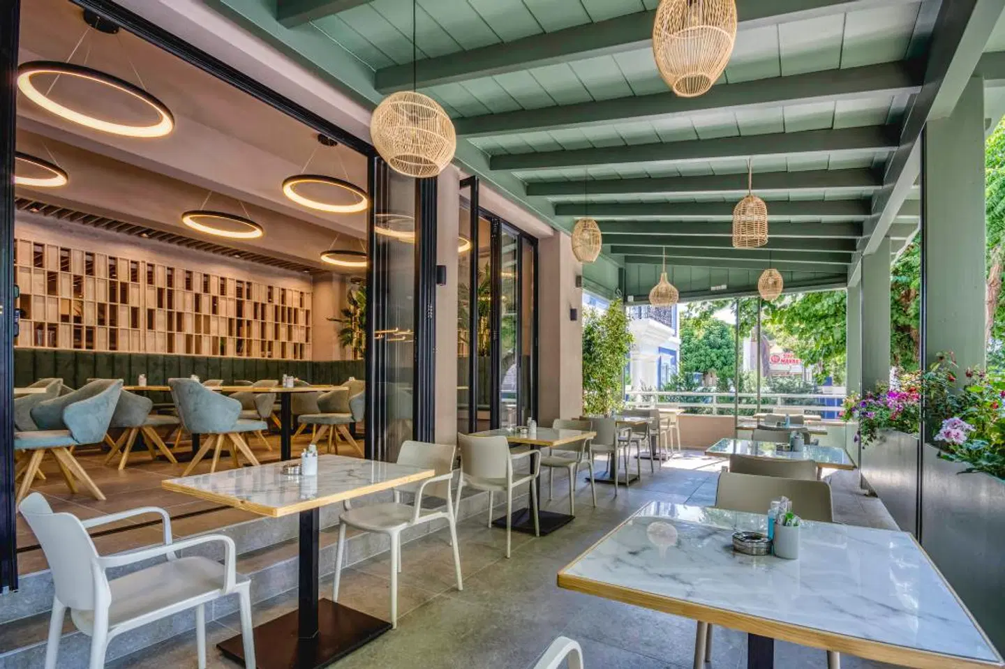 Astron Hotel Restaurant