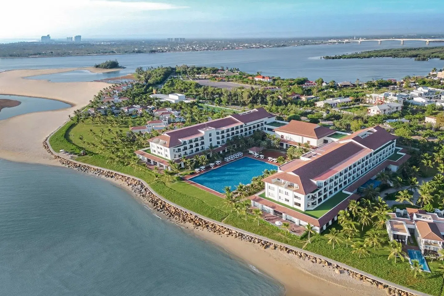 Renaissance Danang Hoi An Resort & Spa EXTERIOR