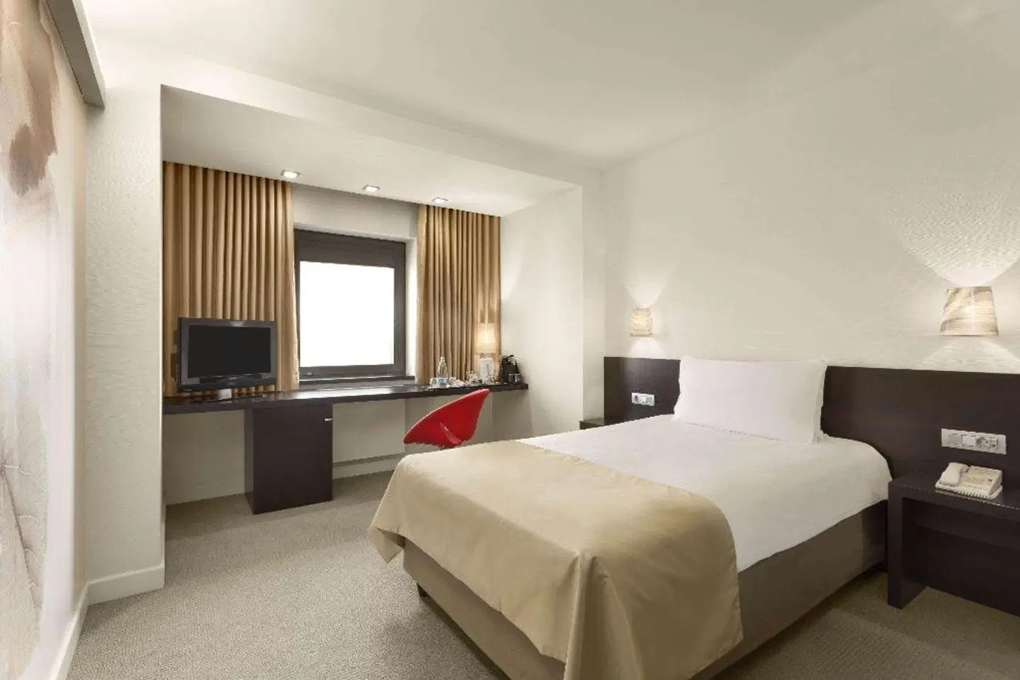 Ramada Plaza by Wyndham Bucharest Convention Center ROOM_EXAMPLE