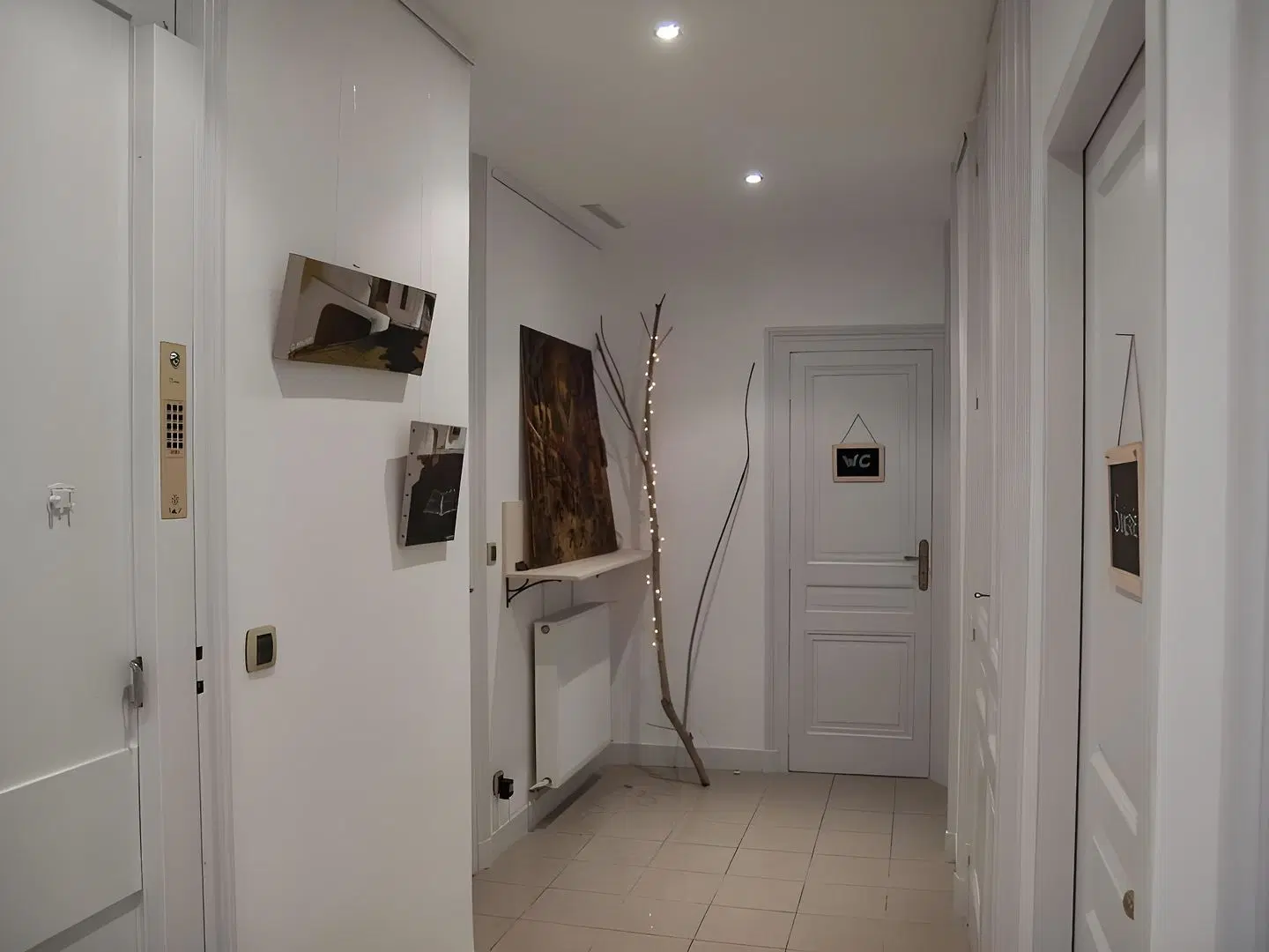 Félix Dort BATHROOM