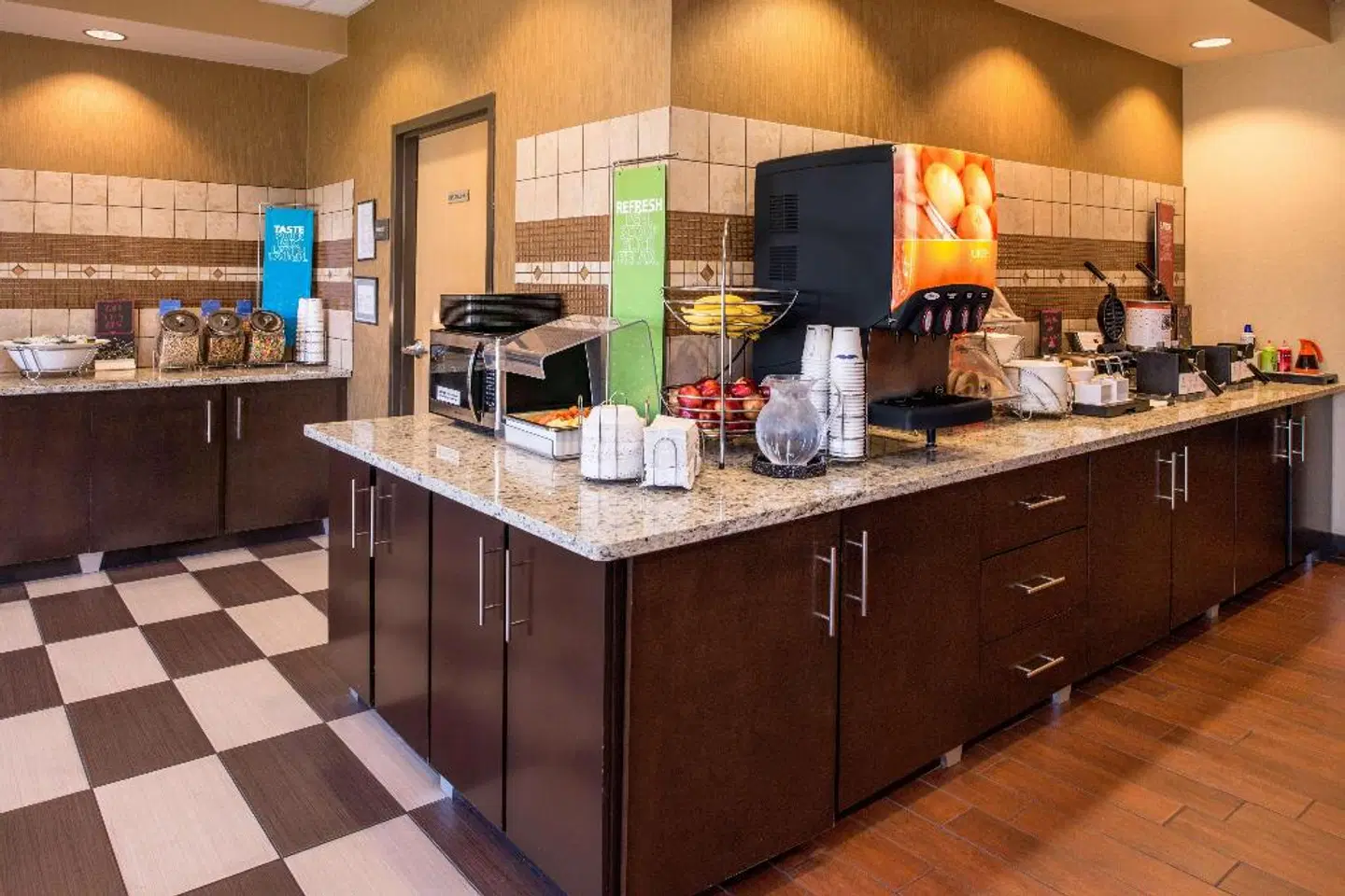 Hampton Inn San Antonio-Northwoods RESTAURANT