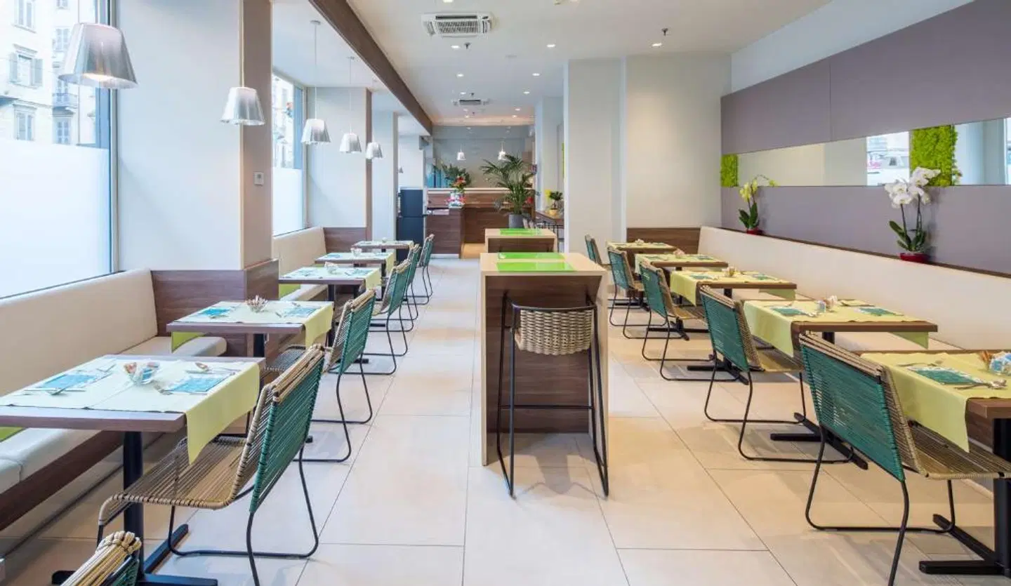 Best Western Hotel Luxor BAR