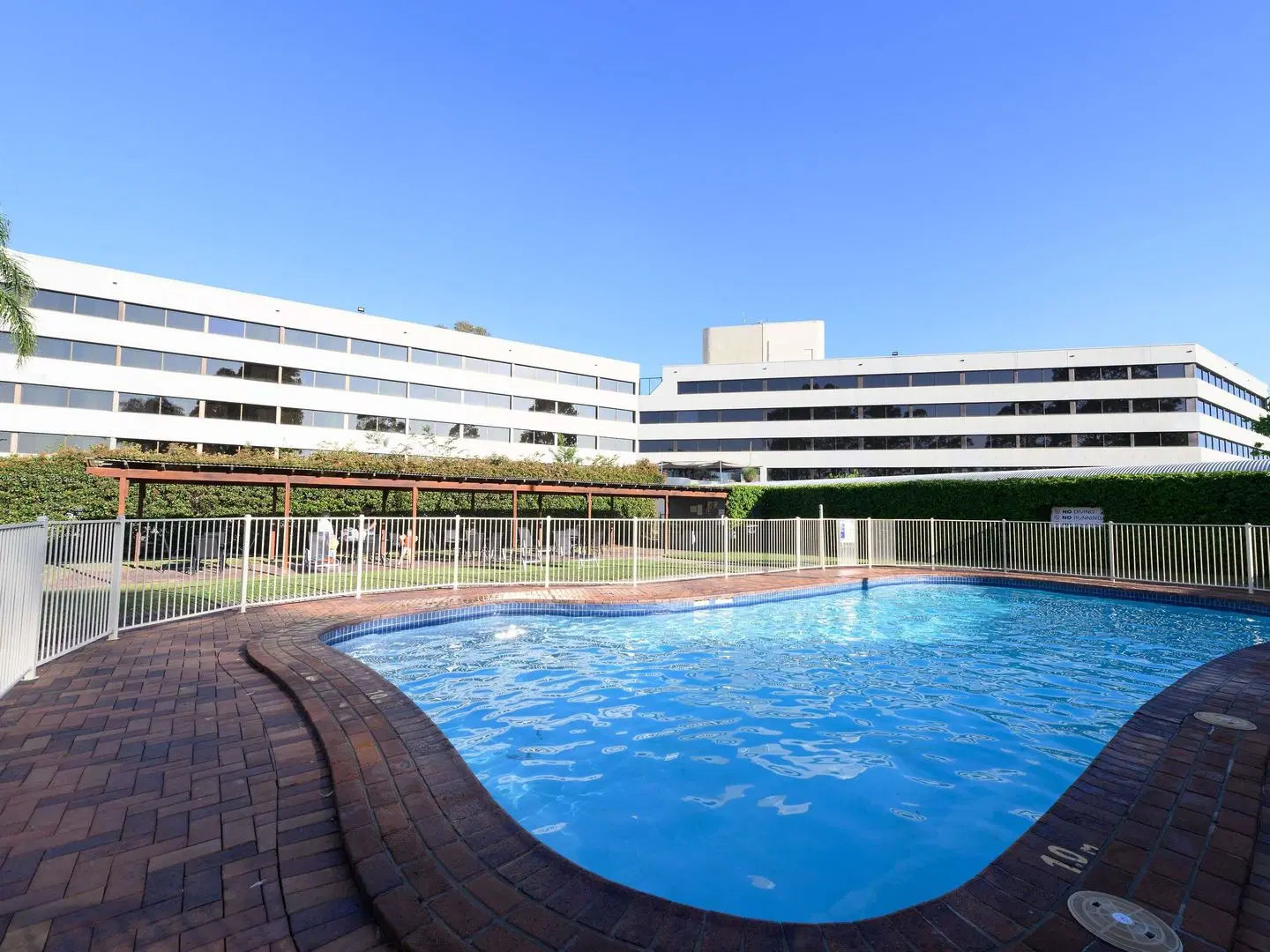 Mercure Penrith OUTDOOR_POOL