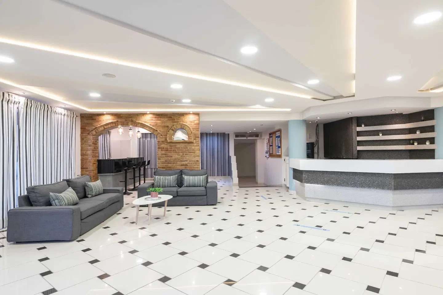 Karras Hotel LOUNGE_LOBBY