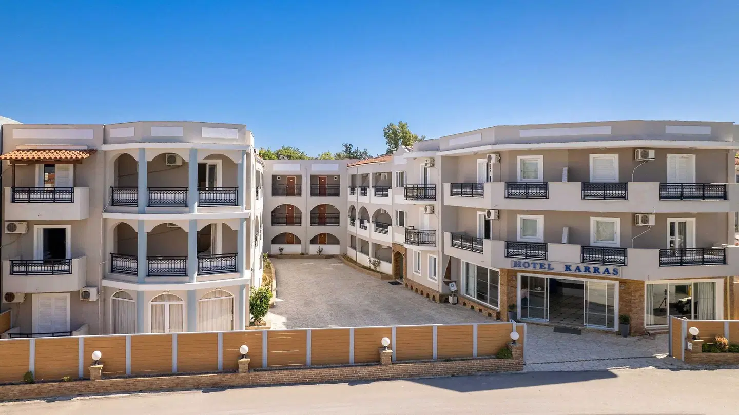 Karras Hotel EXTERIOR