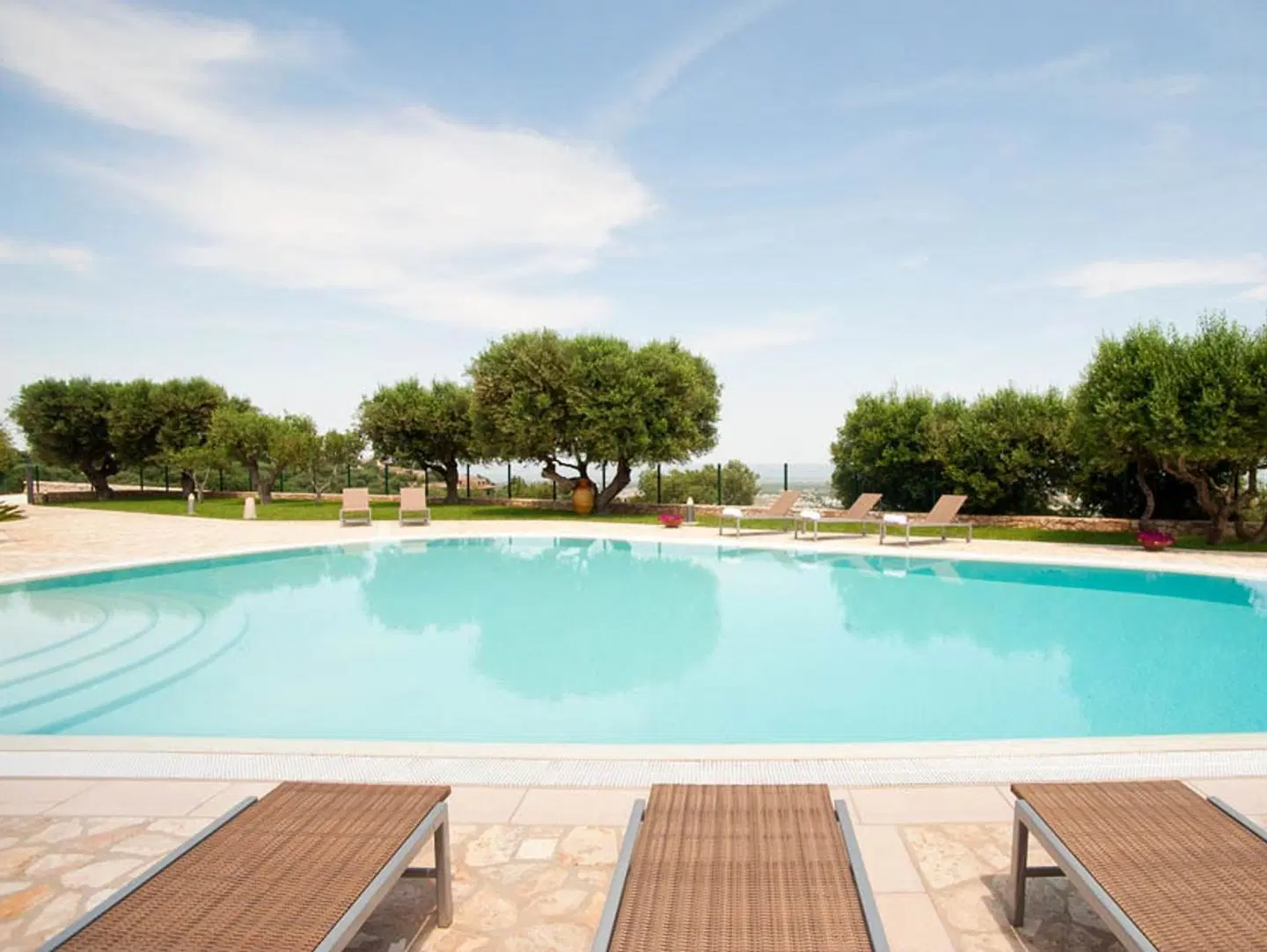 Masseria Borgo Ritella OUTDOOR_POOL