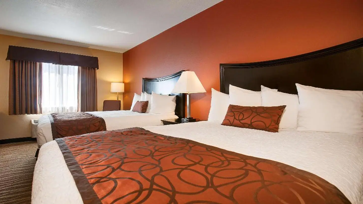 Best Western PLUS Corning Inn ROOM_EXAMPLE