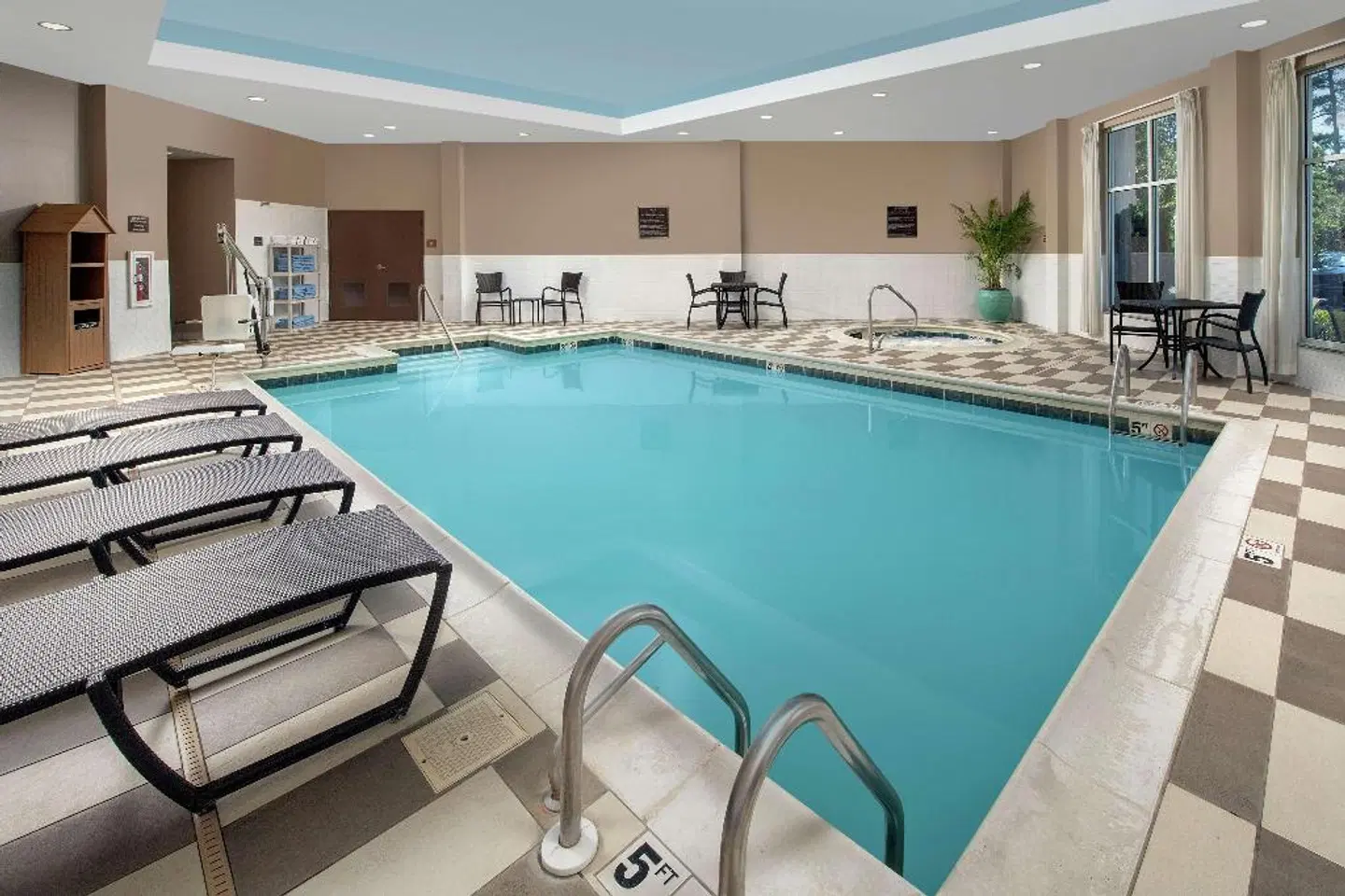 Embassy Suites by Hilton Birmingham Hoover INDOOR_POOL